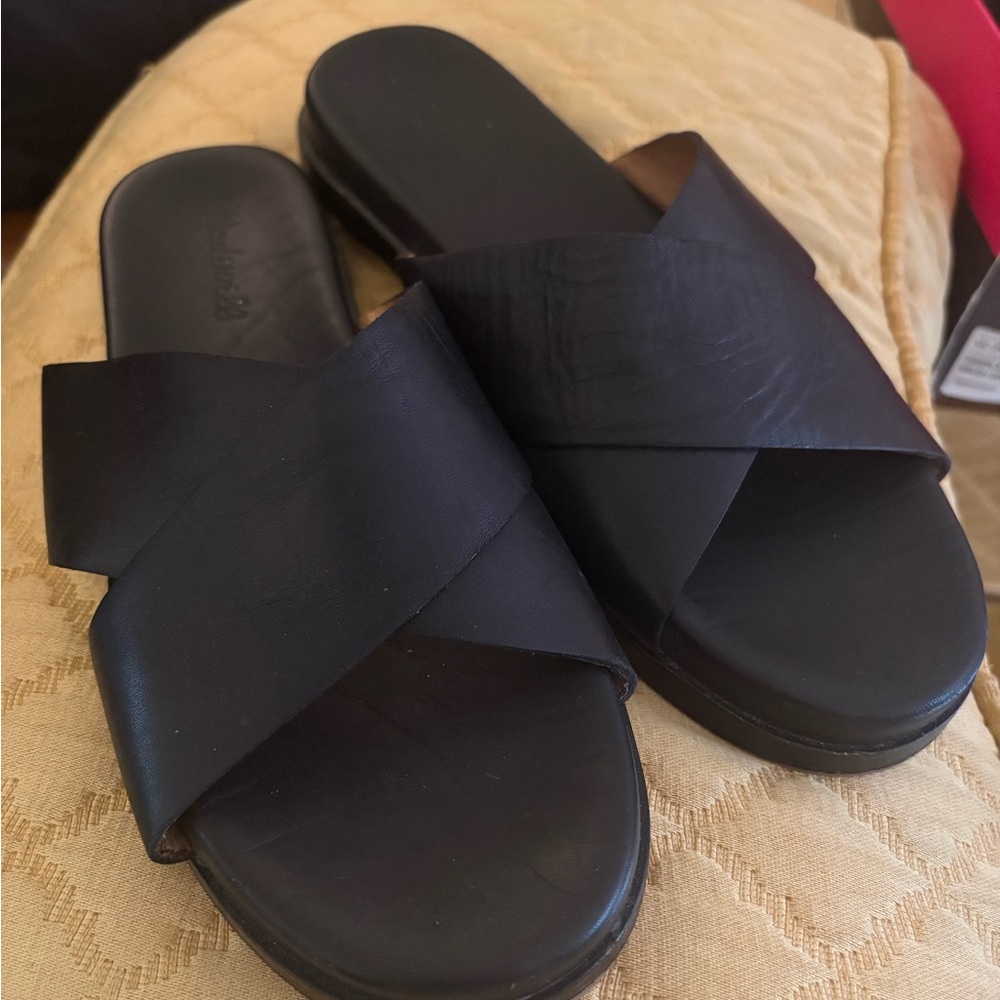 Madewell Black Cross-Strap Sandals